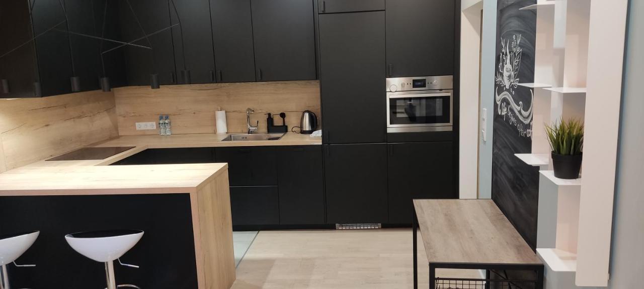 Be My Guest- Fontany Luxury Apartment Metro Wi-Fi Free Parking Zone Varşovia Exterior foto