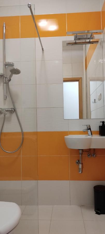Be My Guest- Fontany Luxury Apartment Metro Wi-Fi Free Parking Zone Varşovia Exterior foto