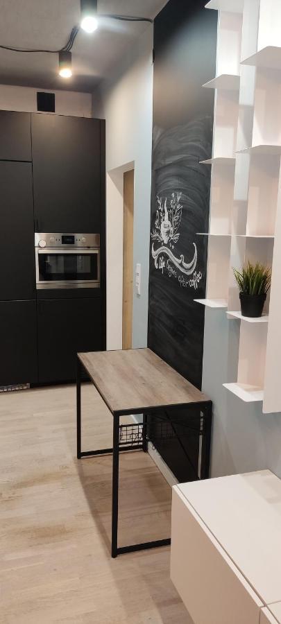 Be My Guest- Fontany Luxury Apartment Metro Wi-Fi Free Parking Zone Varşovia Exterior foto