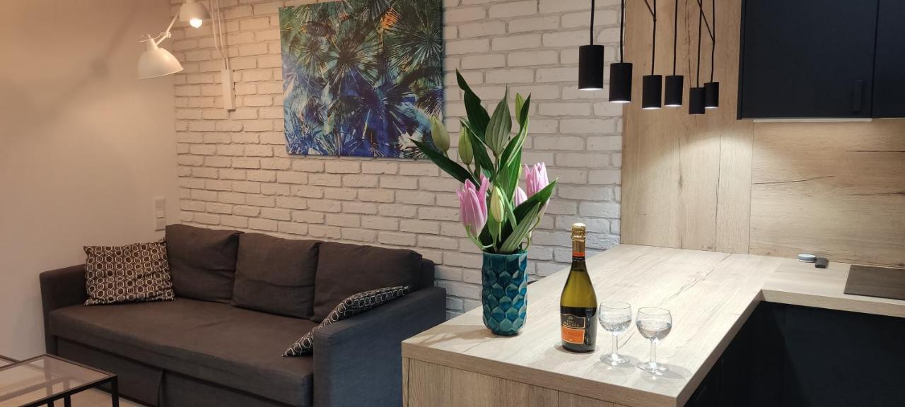Be My Guest- Fontany Luxury Apartment Metro Wi-Fi Free Parking Zone Varşovia Exterior foto