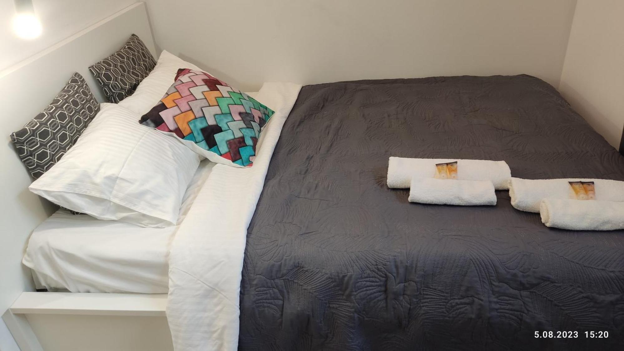 Be My Guest- Fontany Luxury Apartment Metro Wi-Fi Free Parking Zone Varşovia Exterior foto